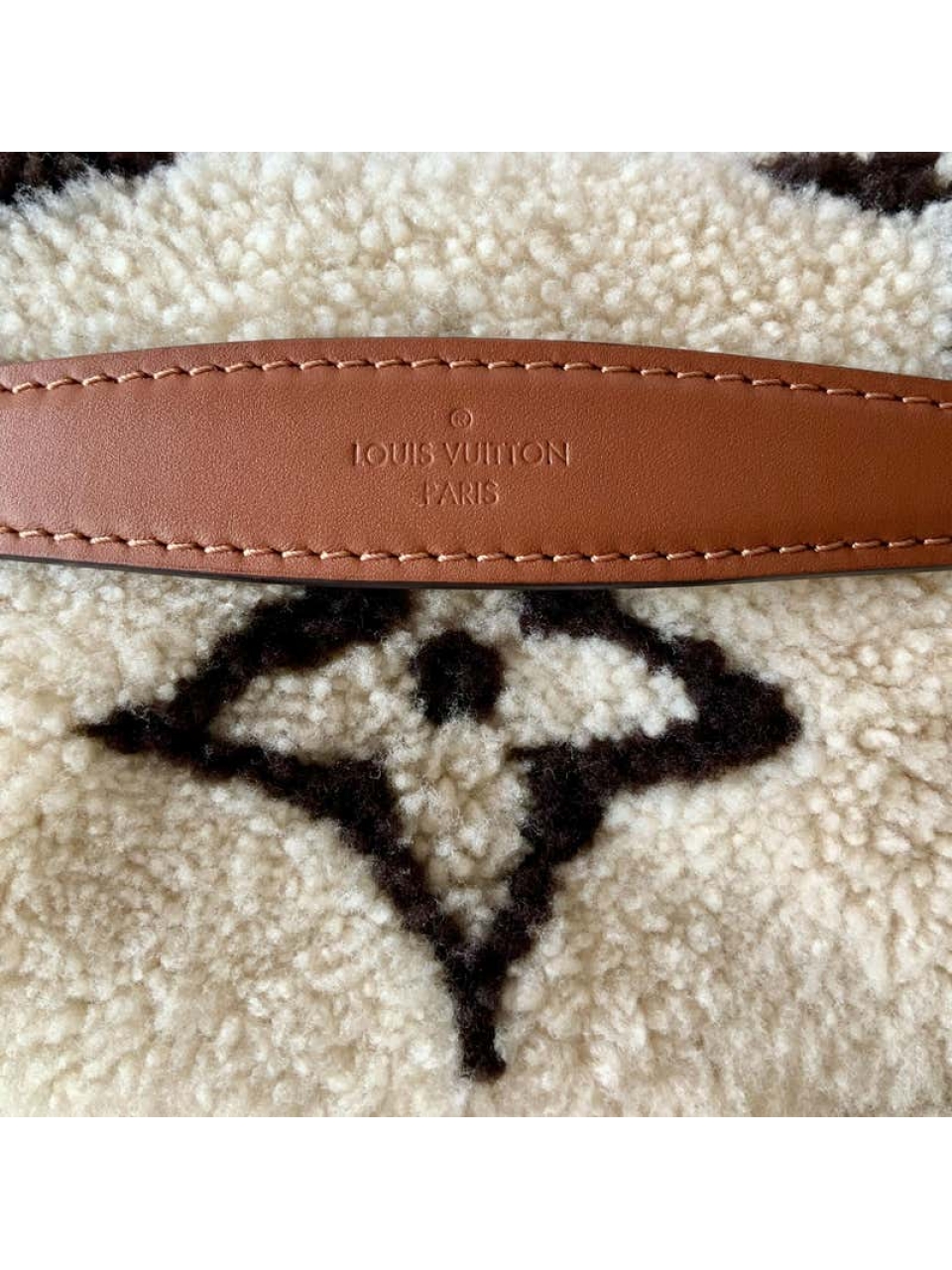 Поясная сумка Louis Vuitton Monogram Teddy Fleece